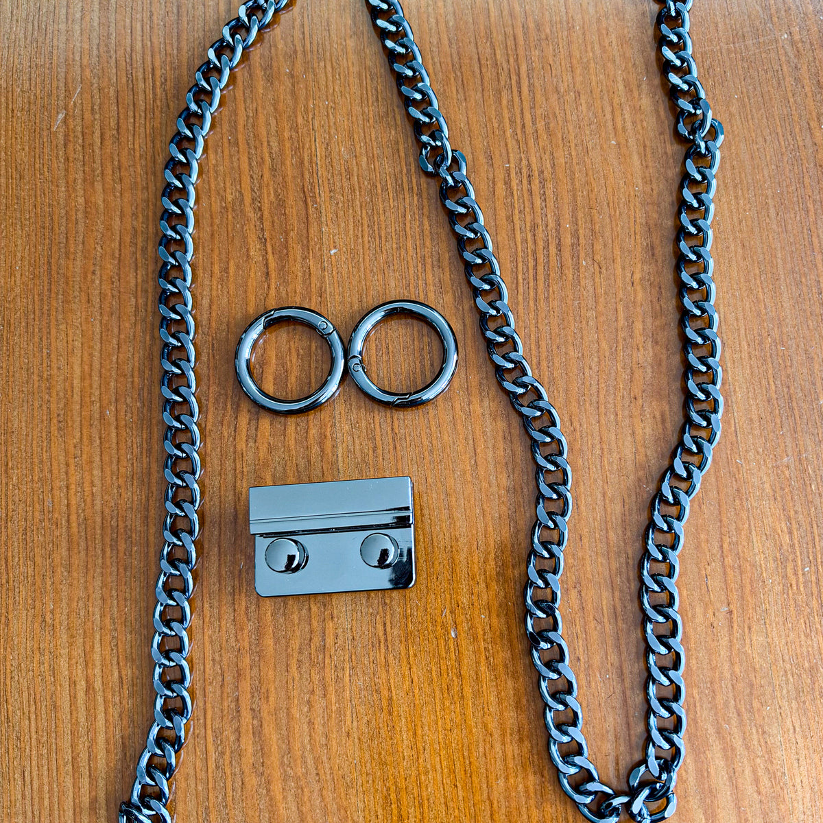 Set de Herrajes Pavón para Bolso de Trapillo | 2 Argollas 25mm + Cadena 1.3m + Broche Rectangular